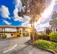 Quality Hotel Melbourne Airport - Holiday Cairns