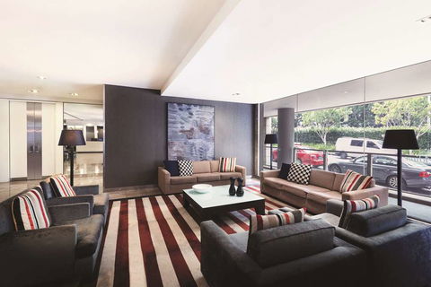 Adina Apartment Hotel Darling Harbour - Holiday Cairns 1