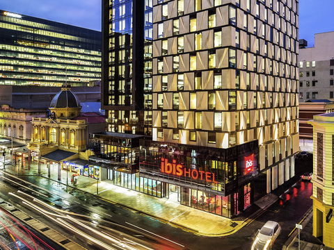 Ibis Adelaide - Holiday Cairns 0