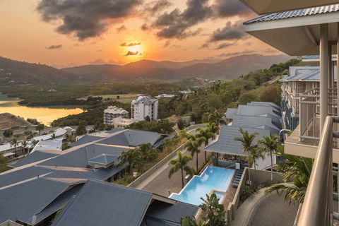Club Wyndham Airlie Beach - Holiday Cairns 1