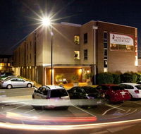 Wine Country Motor Inn - Holiday Cairns