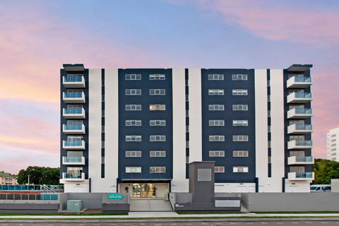 Allure Hotel And Apartments - Holiday Cairns 0