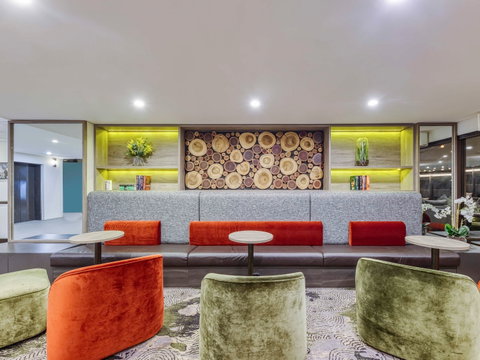 Mercure Penrith - Holiday Cairns 1