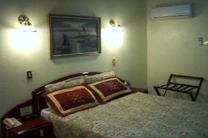 New Olympic Motel - Holiday Cairns 1