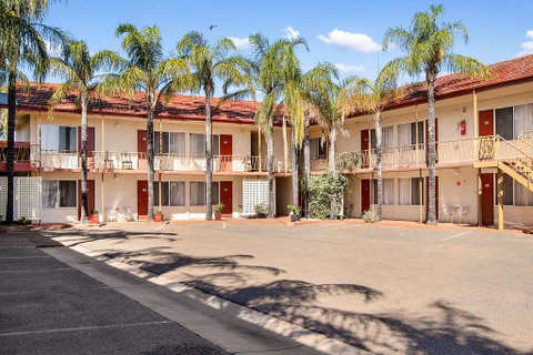 Econo Lodge Griffith Motor Inn - Holiday Cairns 2