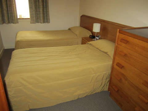 University House - ANU - Holiday Cairns 36