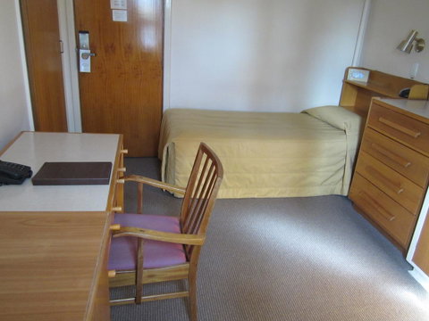 University House - ANU - Holiday Cairns 43