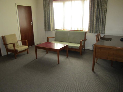 University House - ANU - Holiday Cairns 42