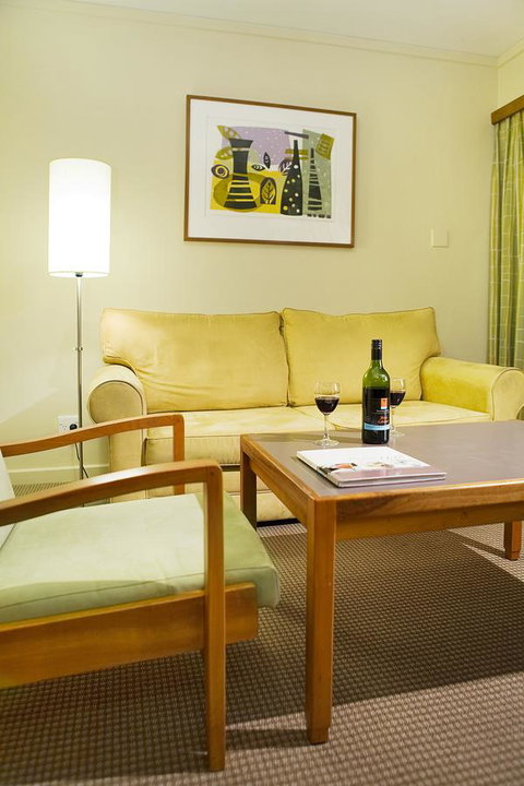 University House - ANU - Holiday Cairns 0
