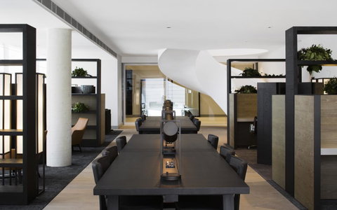 Little National Hotel Canberra - Holiday Cairns 8