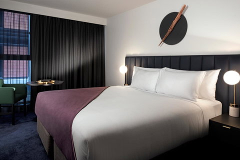Midnight Hotel, Autograph Collection - Holiday Cairns 16