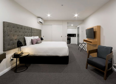 Avenue Hotel Canberra - Holiday Cairns 3