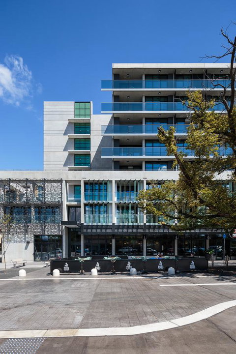Avenue Hotel Canberra - Holiday Cairns 24