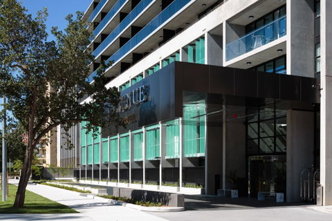 Avenue Hotel Canberra - Holiday Cairns 6