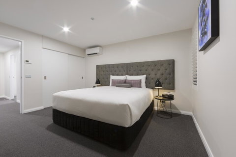 Avenue Hotel Canberra - Holiday Cairns 30