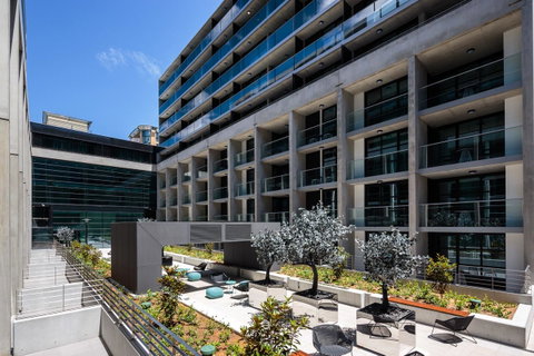 Avenue Hotel Canberra - Holiday Cairns 5