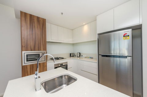 Manhattan 303 Canberra City ACT - Holiday Cairns 25