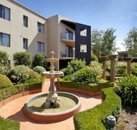 Astra Apartments Canberra - Griffin - Holiday Cairns