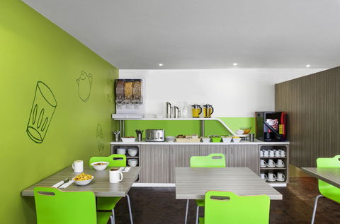 Ibis Budget Canberra - Holiday Cairns 12