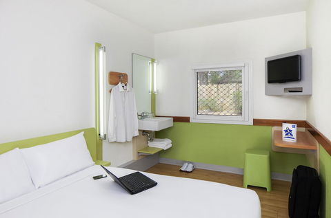 Ibis Budget Canberra - Holiday Cairns 14