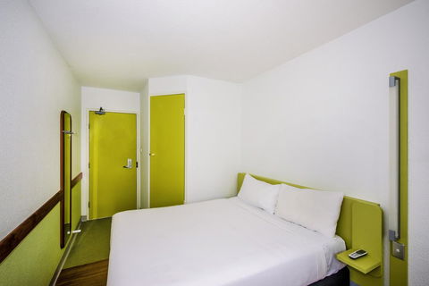 Ibis Budget Canberra - Holiday Cairns 2