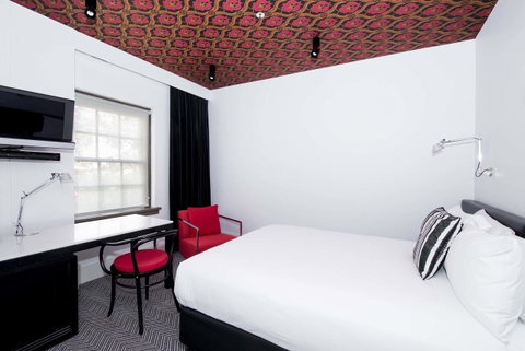 Peppers Gallery Hotel - Holiday Cairns 12