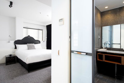 Peppers Gallery Hotel - Holiday Cairns 36