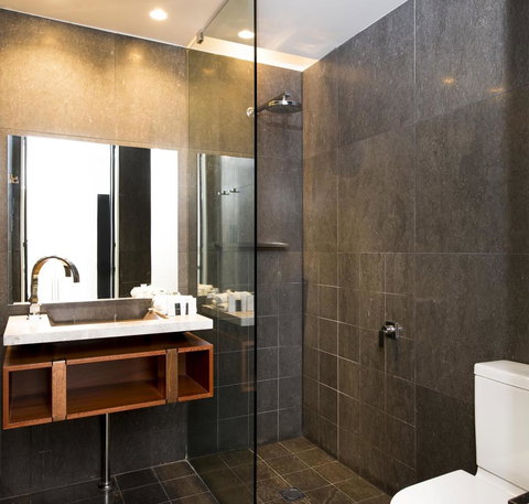 Peppers Gallery Hotel - Holiday Cairns 35