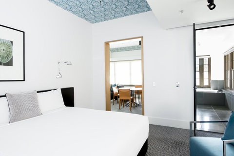 Peppers Gallery Hotel - Holiday Cairns 37