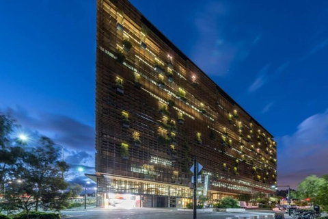 Canberra Luxury Apartment 3 - Holiday Cairns 12