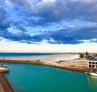 Ocean View Luxury Apartment  Suite - Holiday Cairns