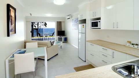 Mollymook Beach Waterfront - Holiday Cairns 8