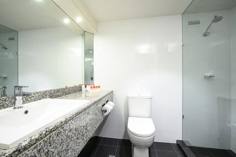 Hotel Grand Chancellor Adelaide - Holiday Cairns 41