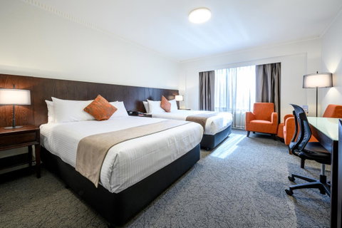 Hotel Grand Chancellor Adelaide - Holiday Cairns 13
