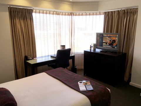 Hotel Grand Chancellor Adelaide - Holiday Cairns 7