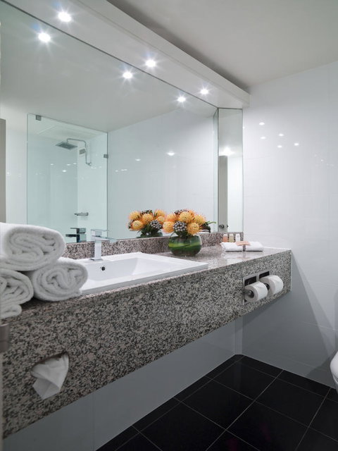 Hotel Grand Chancellor Adelaide - Holiday Cairns 30