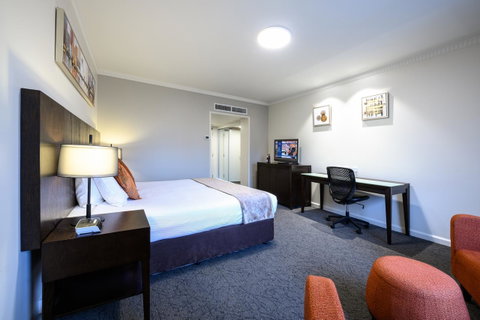 Hotel Grand Chancellor Adelaide - Holiday Cairns 9