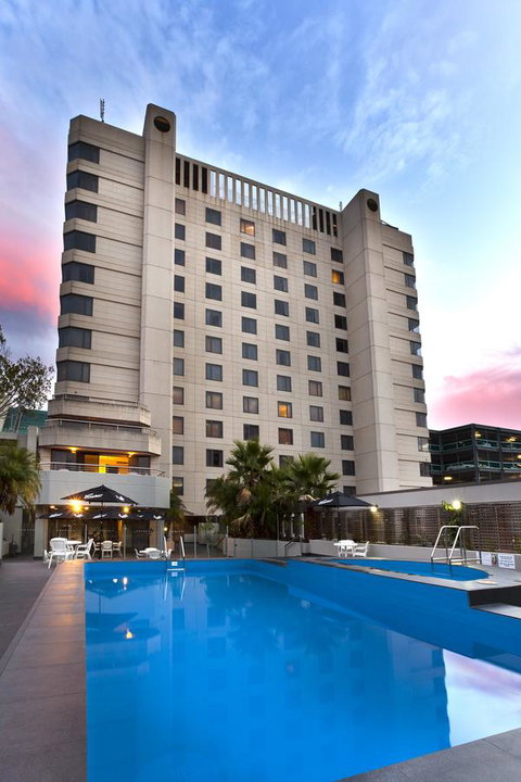 Hotel Grand Chancellor Adelaide - Holiday Cairns 3