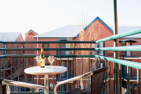 BreakFree Adelaide - Holiday Cairns 8