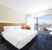 Holiday Inn Express Adelaide City Centre - Holiday Cairns