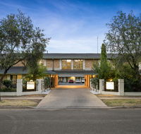 Garden City Motor Inn - Holiday Cairns