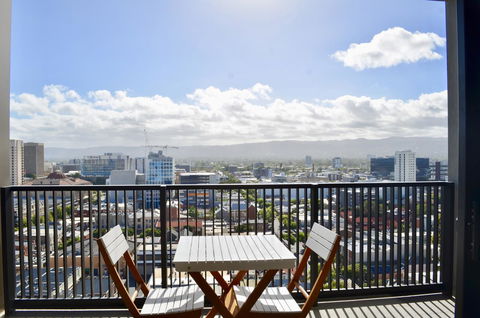 Whitmore SQ - Holiday Cairns 14