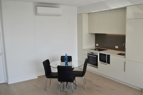 Whitmore SQ - Holiday Cairns 6