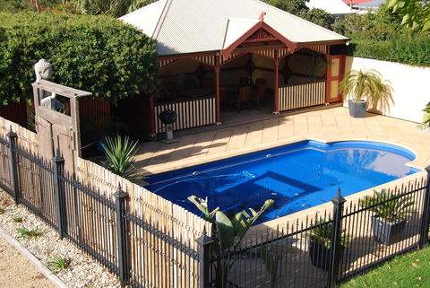 Barossa Valley Apartments - Holiday Cairns 0