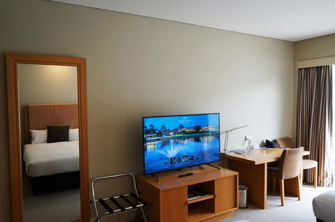 Rydges Resort Hunter Valley - Holiday Cairns 1