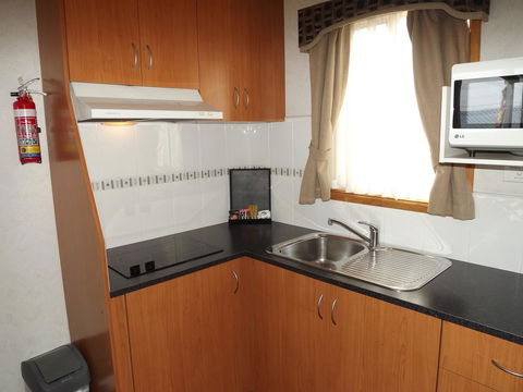 Ceduna Foreshore Caravan Park - Holiday Cairns 18