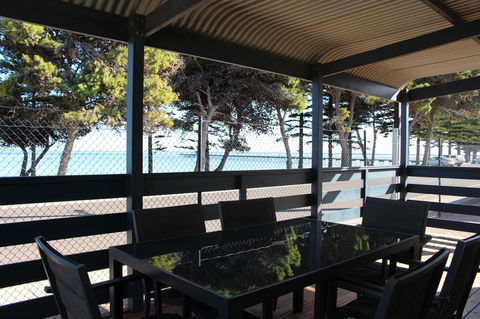 Ceduna Foreshore Caravan Park - Holiday Cairns 20