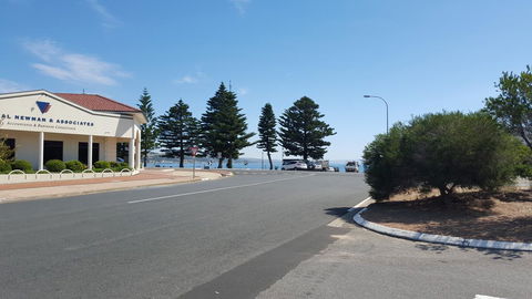 Aart Apartments - Holiday Cairns 3