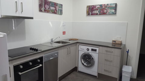 Aart Apartments - Holiday Cairns 6