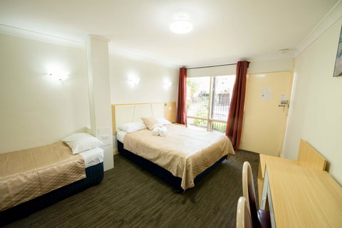 Jacksons Motor Inn - Holiday Cairns 26
